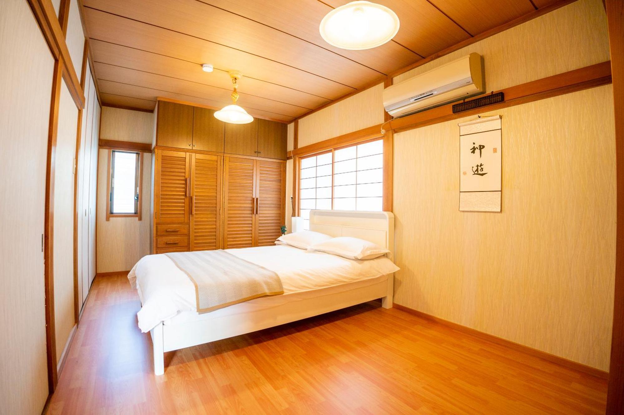 Family Or Business Travel 20 Percent Off 20 Guests 144Sqm Free Ikebukuro Shuttle 2 Kitchens Bathrooms 4 Bedrooms Tokyo Dış mekan fotoğraf