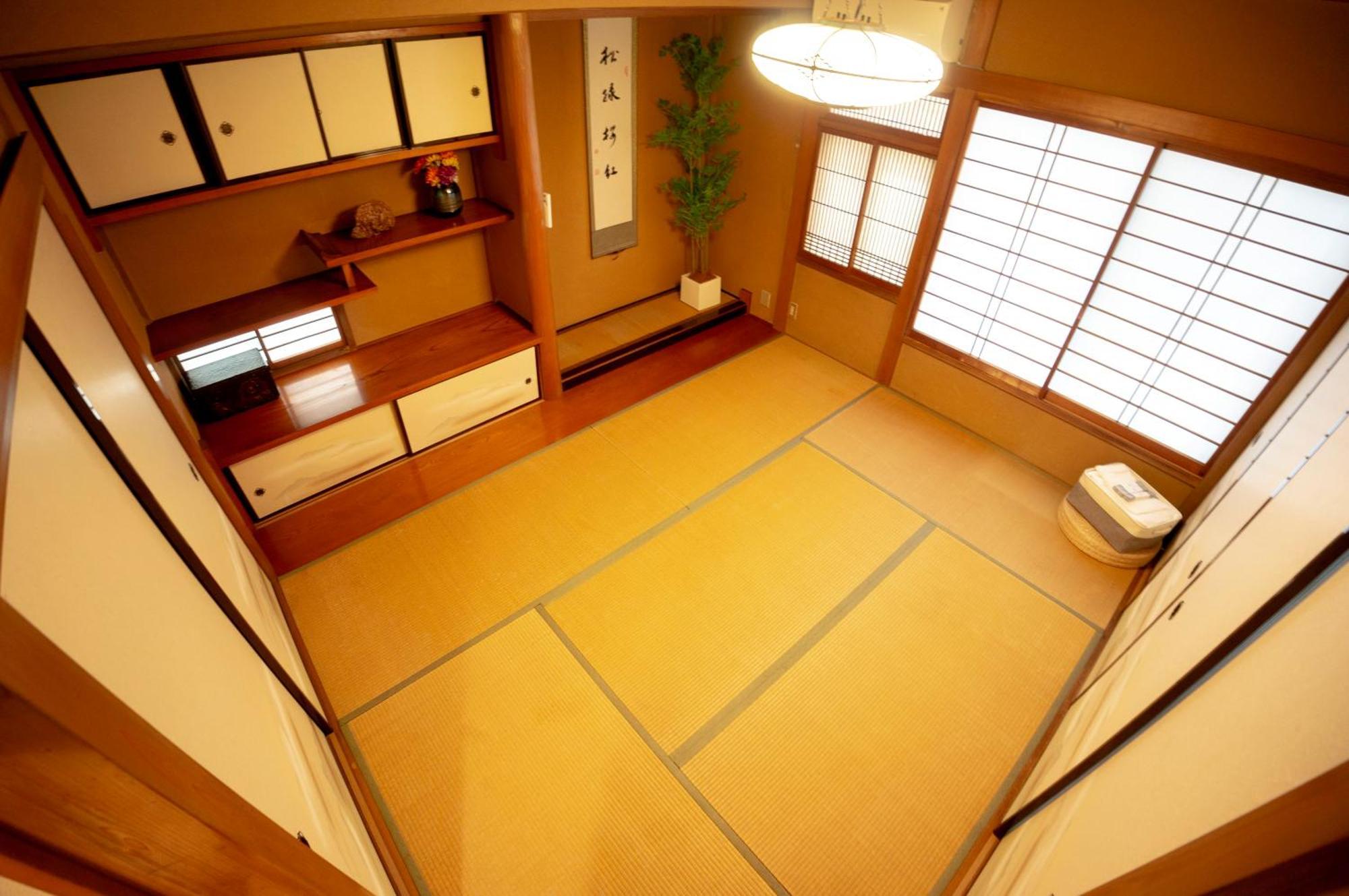 Family Or Business Travel 20 Percent Off 20 Guests 144Sqm Free Ikebukuro Shuttle 2 Kitchens Bathrooms 4 Bedrooms Tokyo Dış mekan fotoğraf